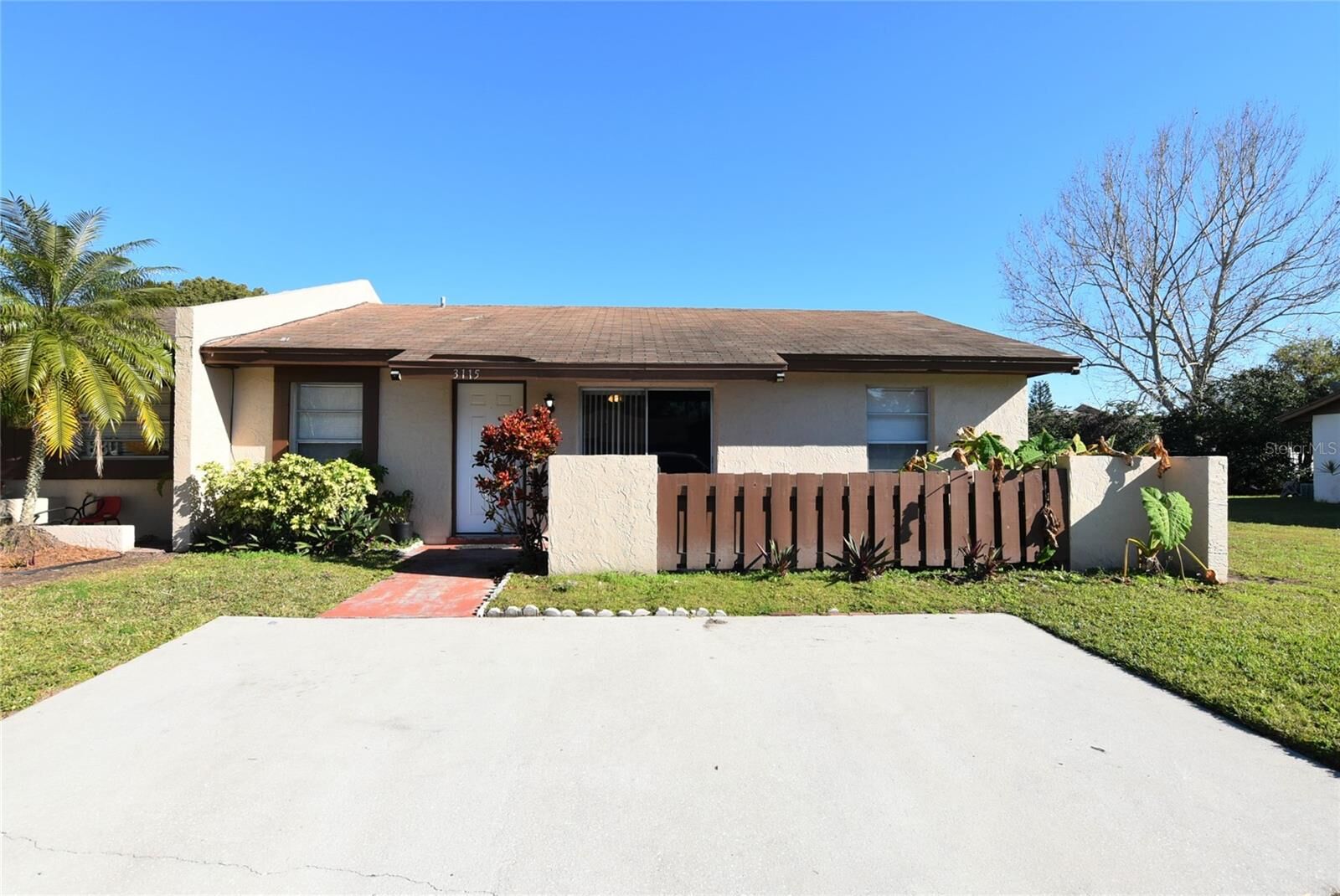 Property Photo:  3115 Yorych Lane 3115  FL 32822 