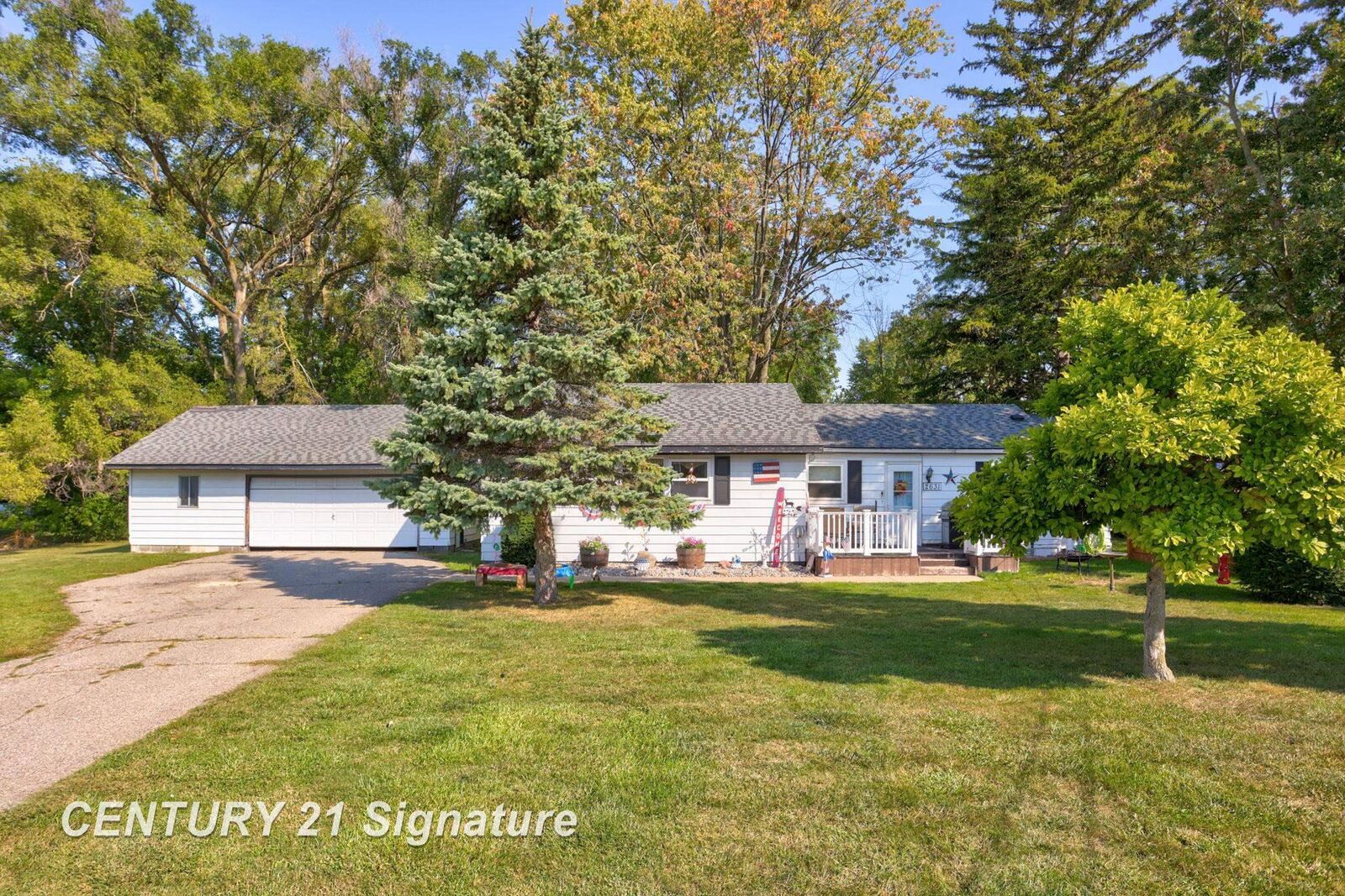 Property Photo:  2631 Tatham Road  MI 48601 