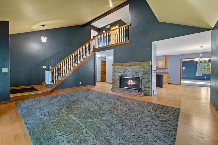 Property Photo: 465 Dena Cir WI 53402