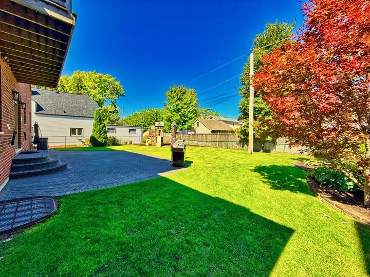 Property Photo:  6920 W Jarvis Avenue  IL 60714 