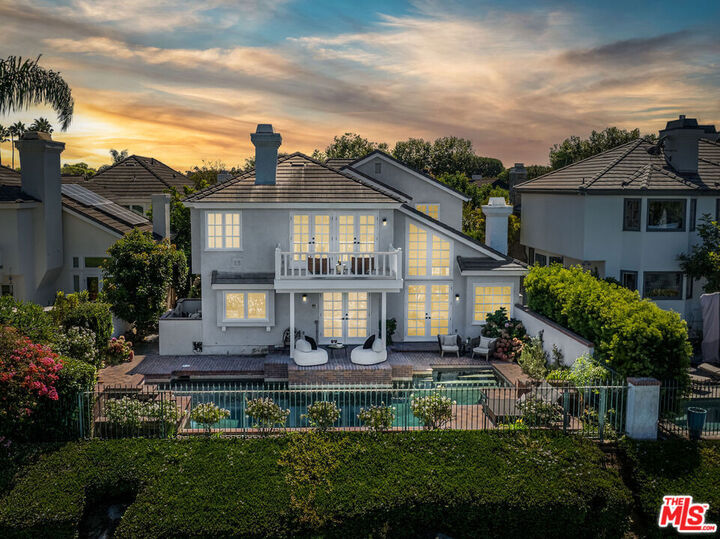 19382 Woodlands Drive  Huntington Beach CA 92648 photo
