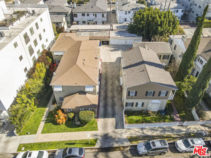 Property Photo:  110 -116 S Kings Road  CA 90048 