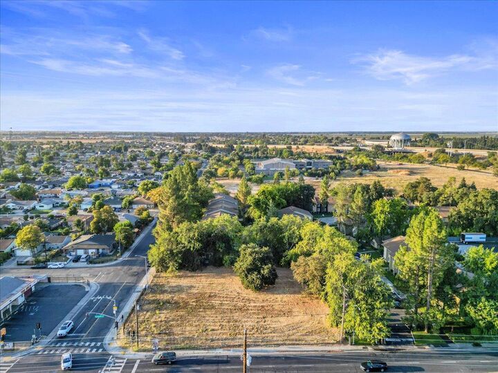 Property Photo:  7600 Amherst Street  CA 95832 