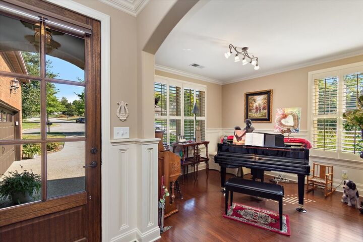 Property Photo:  207 Abiding Pl  TN 37072 