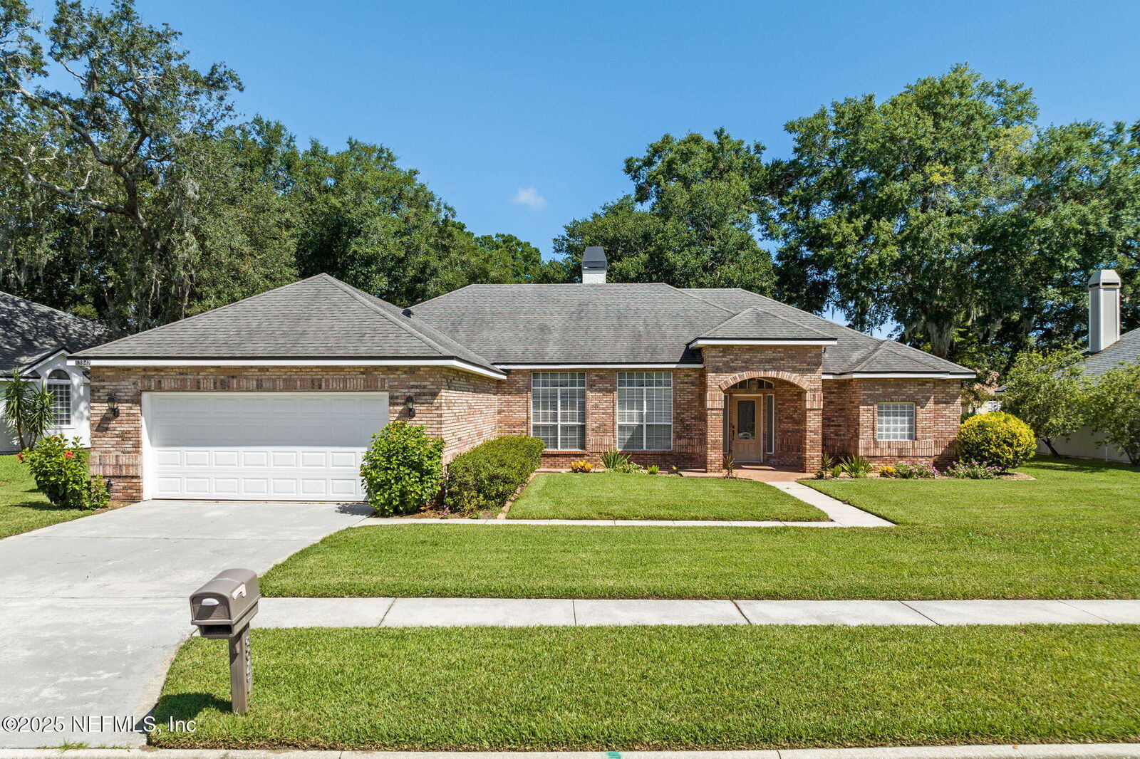 Property Photo: 13947 Sound Overlook Drive S FL 32224