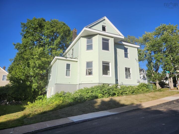 Property Photo:  465 Macdonald Street  NS B2H 2V9 