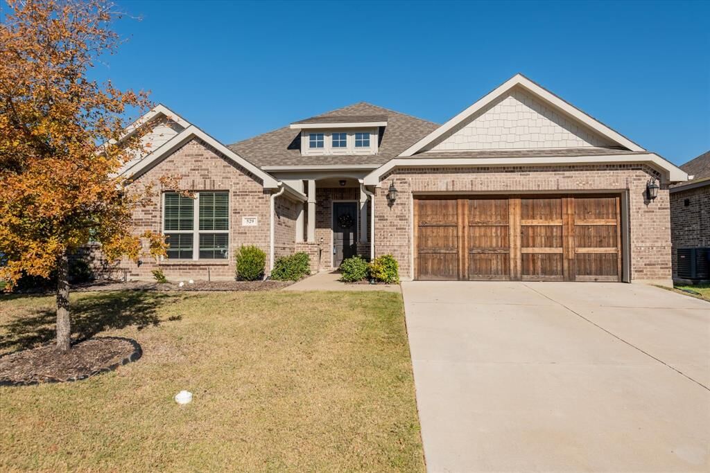 Property Photo: 529 Windrow Lane TX 75165