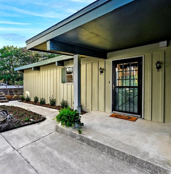 Property Photo:  920 Hanna Drive  TX 75020 