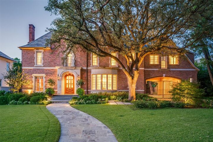 Property Photo:  3820 Potomac Avenue  TX 75205 