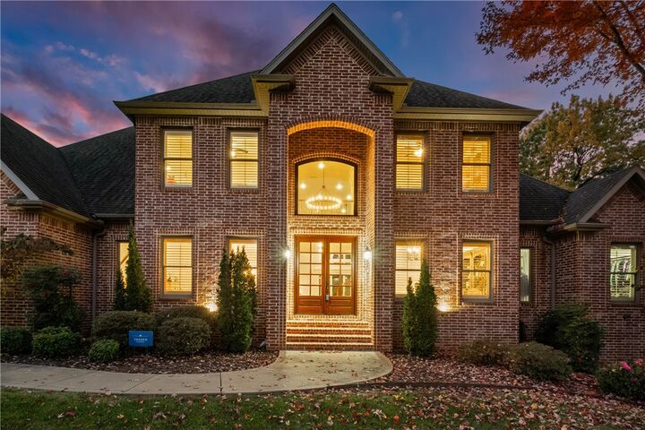 Property Photo:  10 S Plymouth Lane  AR 72758 