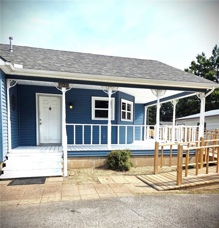Property Photo: 1420 Kay Lynn Drive AR 72751