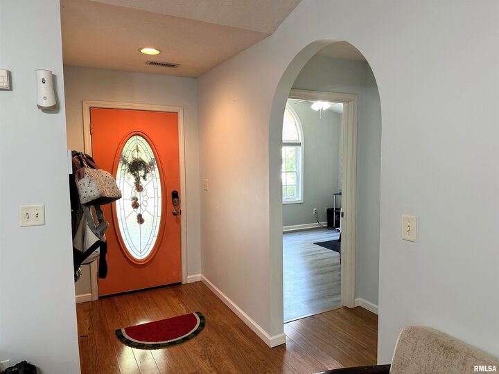 Property Photo: 1208 Gerlock Court IL 62918