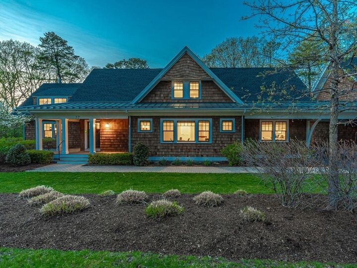 37 Cottage Cir  Dedham MA 02026 photo