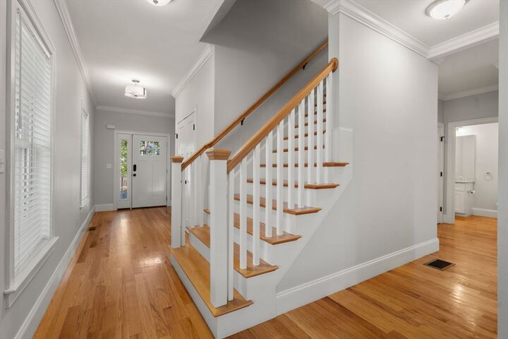 Property Photo:  4 Deane 4  MA 01754 
