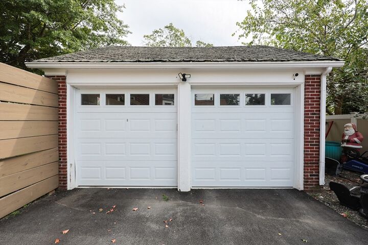 Property Photo:  25 Brewster Rd  MA 01702 