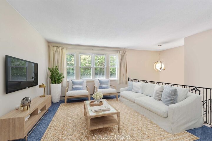 Property Photo:  4 Hillside Rd  MA 01930 