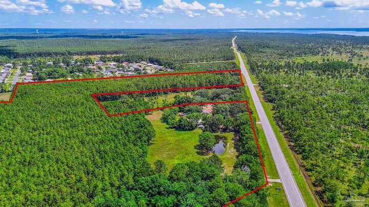 Property Photo:  939 Avalon Blvd  FL 32583 