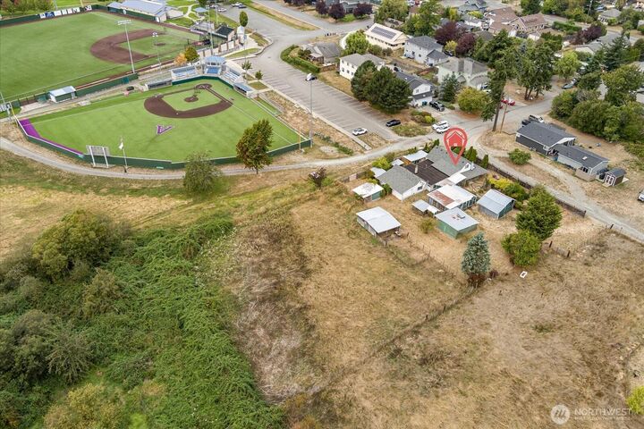 Property Photo: 1311 H Avenue WA 98221