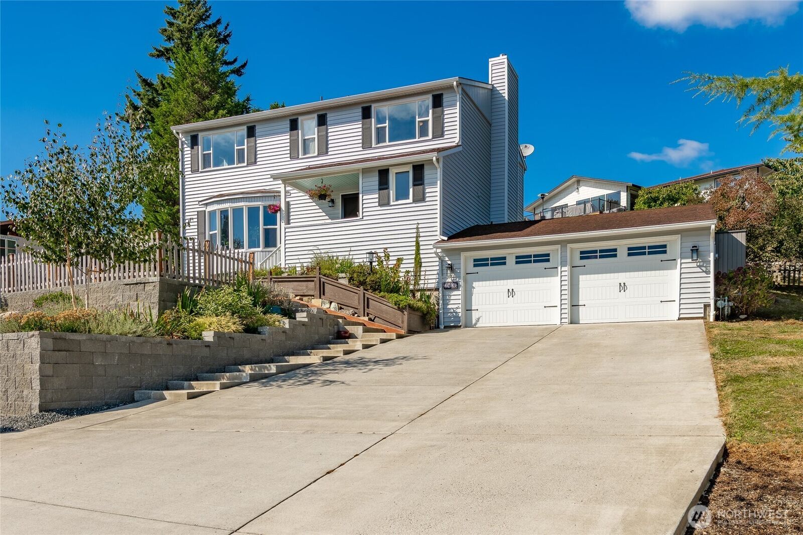 Property Photo:  2406  Heights Drive  WA 98248 