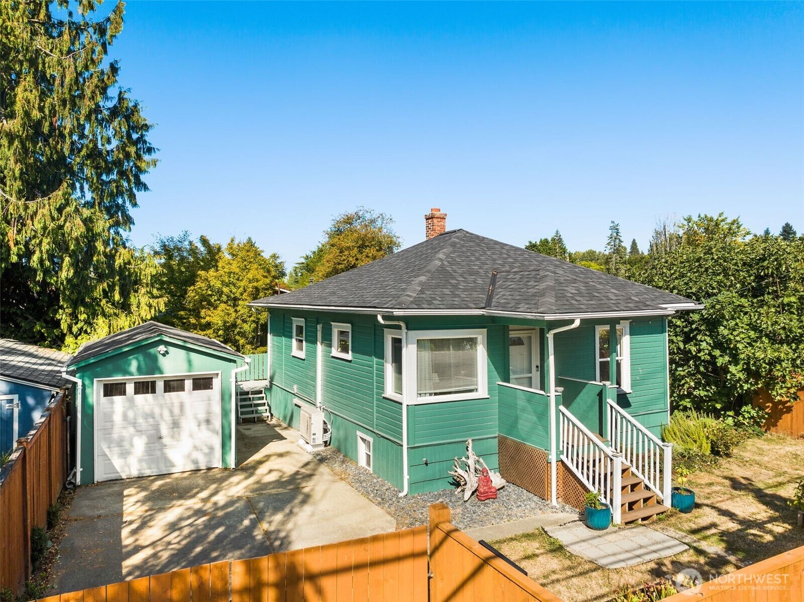 Property Photo: 4208 S Genesee Street WA 98118