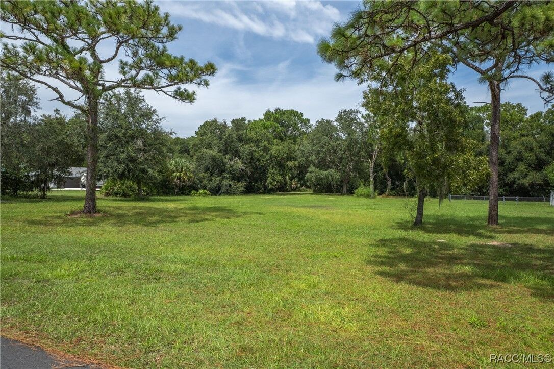 Property Photo: 7091 W Cottage Lane FL 34429