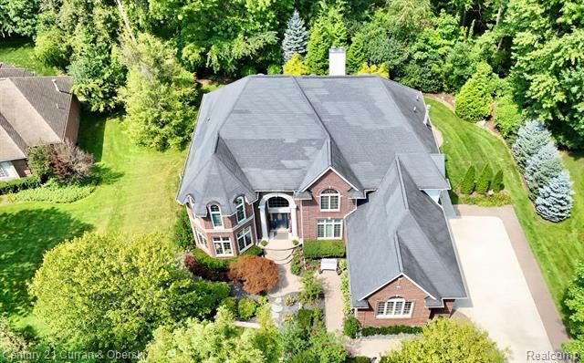 Property Photo:  22573 Halifax Lane  MI 48374 