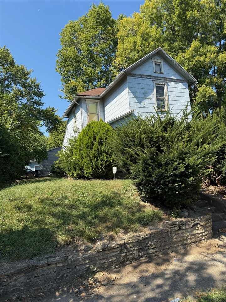 Property Photo:  1344 Ratliff Street  IN 47374 