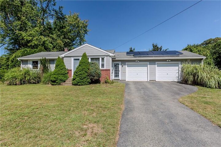 105 Stonedale Road  Warwick RI 02889 photo