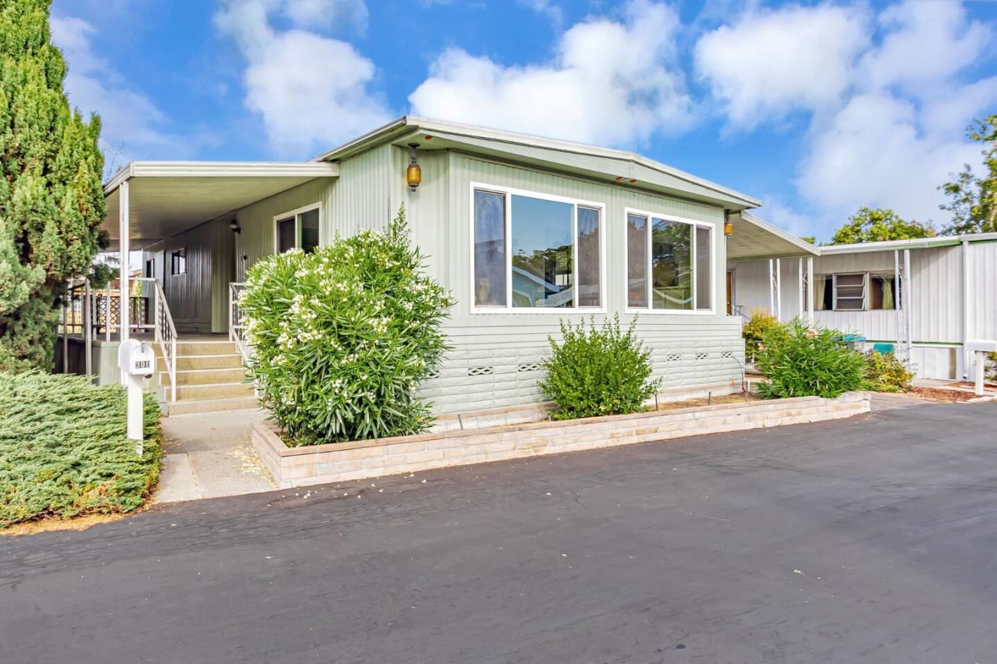 Property Photo:  1075 Space Park Way 301  CA 94043 