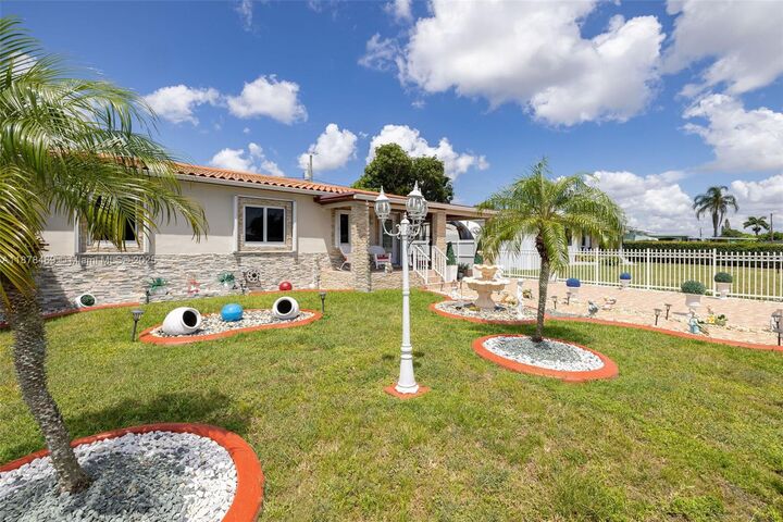 14560 Fillmore St  Miami FL 33176 photo