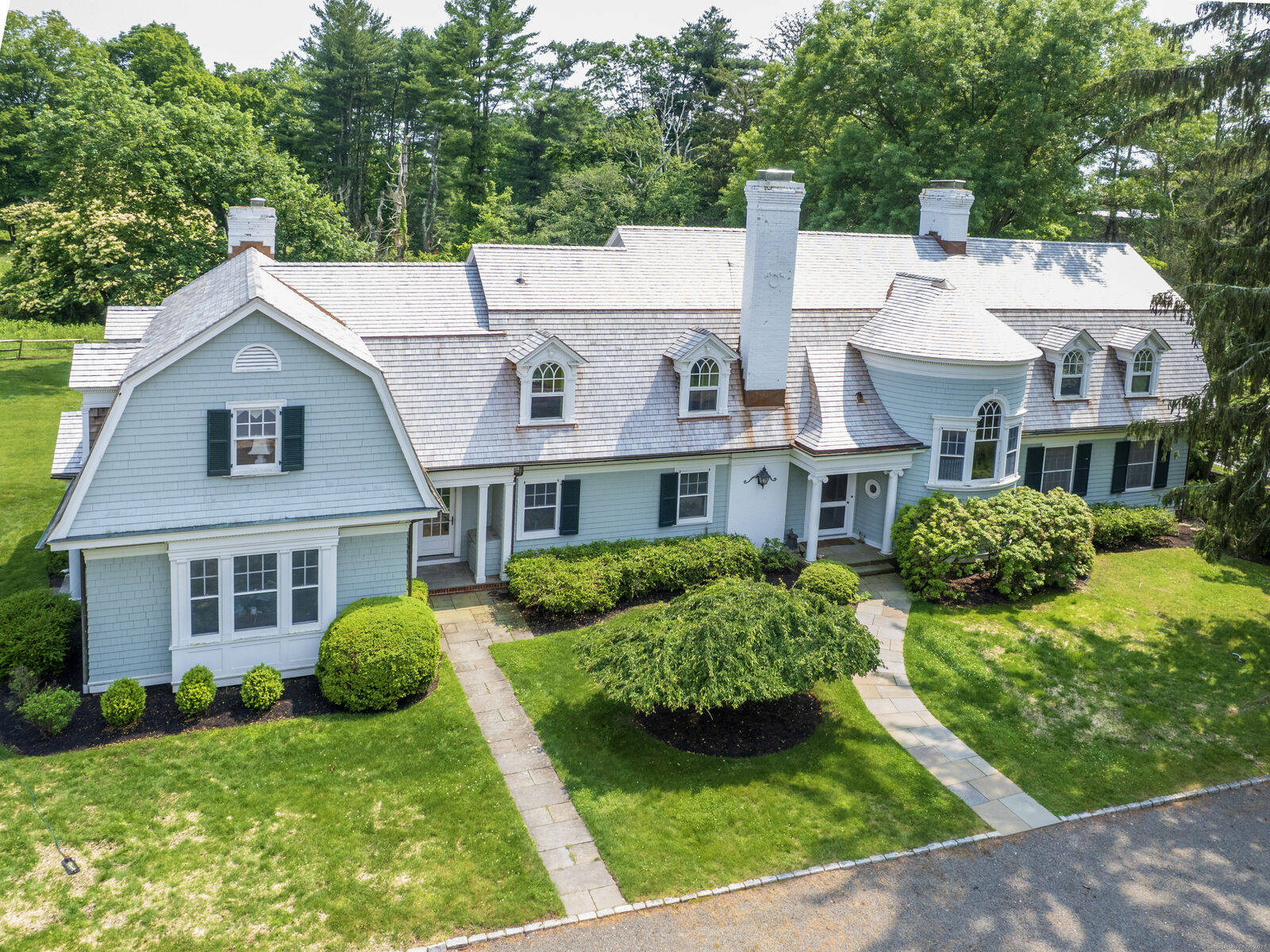 Property Photo:  221 Greens Farms Road  CT 06880 