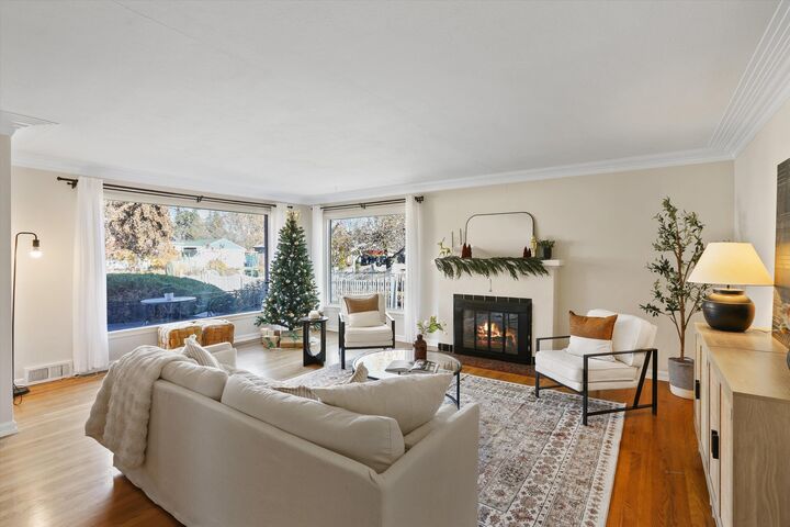 Property Photo: 1104 E 43rd Ave WA 99203