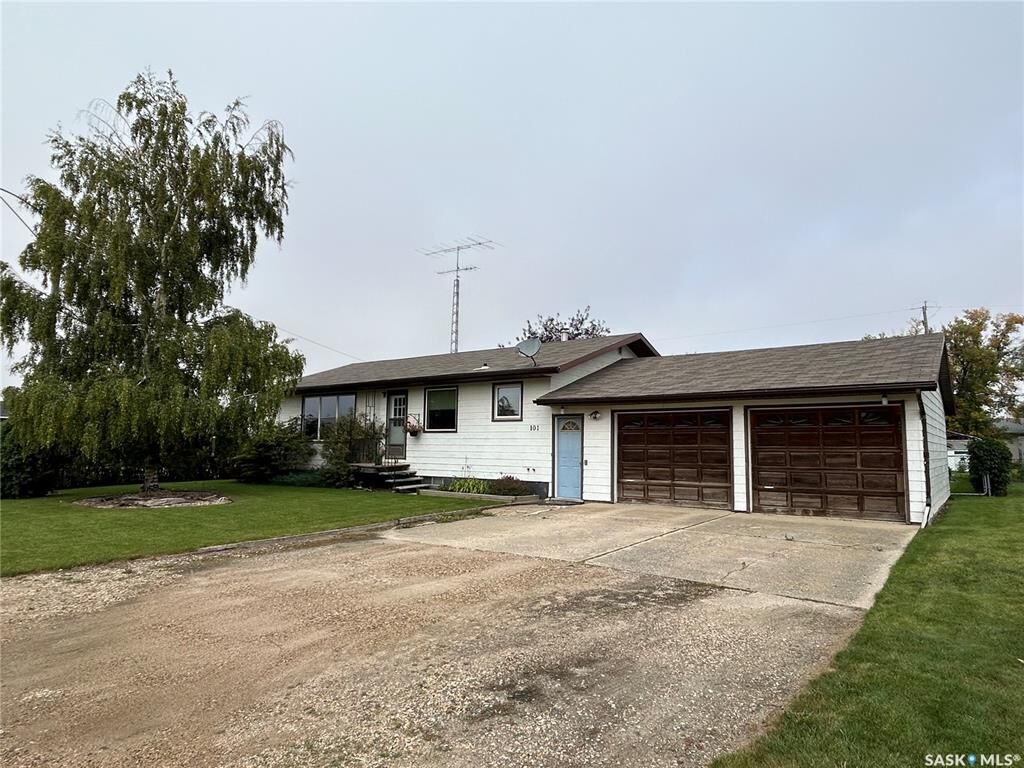 Photo de la propriété:  101 Phillips Street  SK S0K 2Y0 