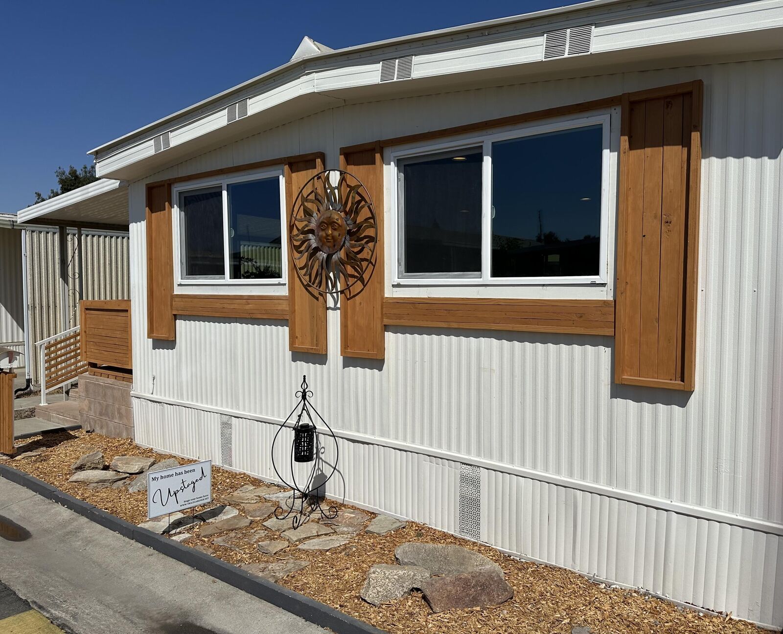 Property Photo: 225 N Akers Road 308 CA 93291