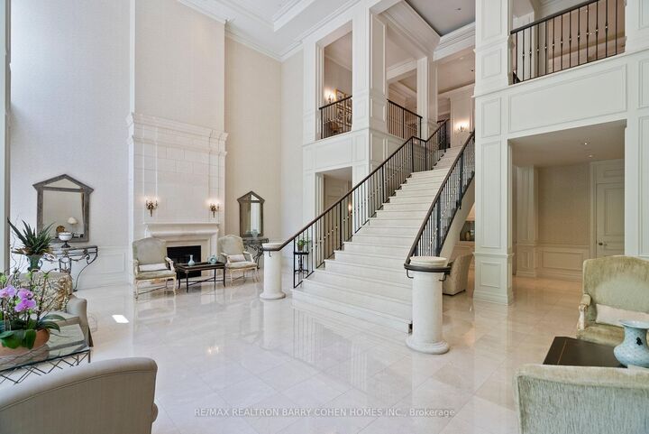 Property Photo:  1 Post Road 204  ON M3B 3R4 