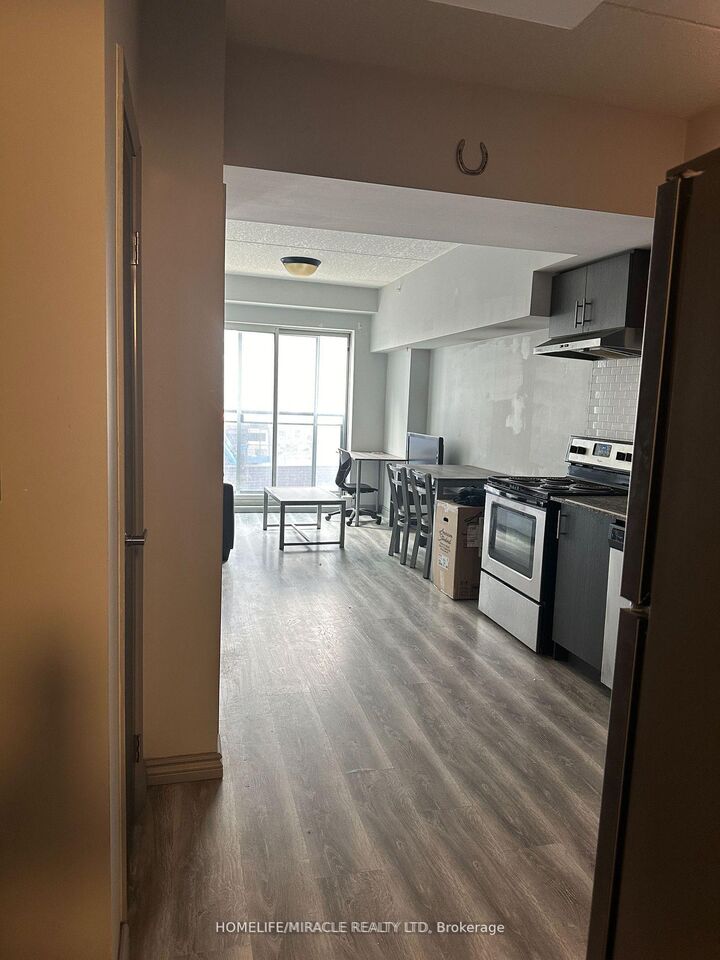 Property Photo:  275 Larch Street G-314  ON N2L 3R2 