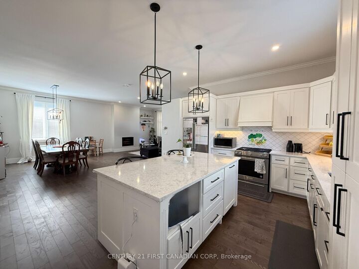 Photo de la propriété:  413 Ambleside Drive  ON N6G 4X9 