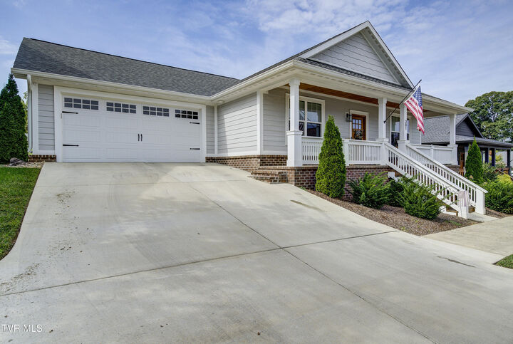 Property Photo: 301 Princeton Gardens Drive TN 37601