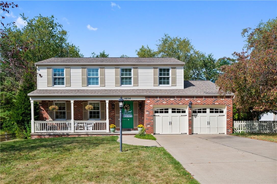 Property Photo:  1654 Red Mill Drive  PA 15241 