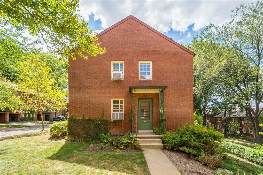Property Photo:  426 Sulgrave Road  PA 15211 
