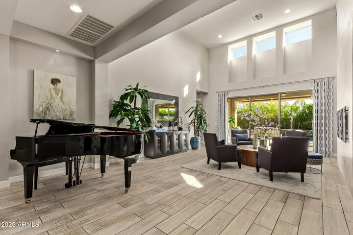 Property Photo: 11707 W Dove Wing Way AZ 85383