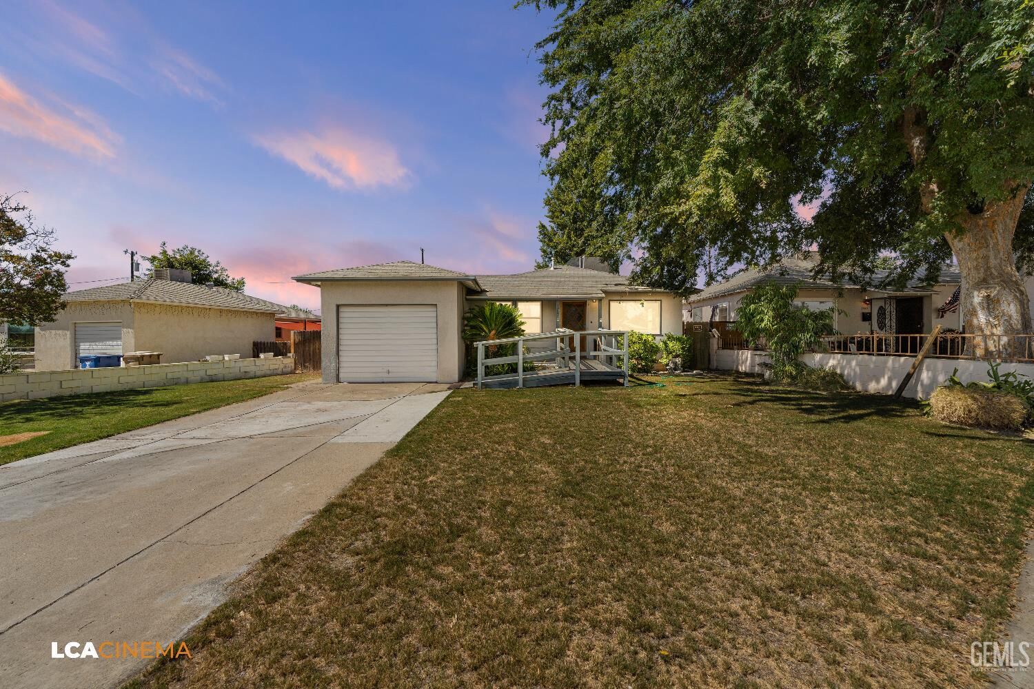 Property Photo:  1921 Esther Drive  CA 93308 