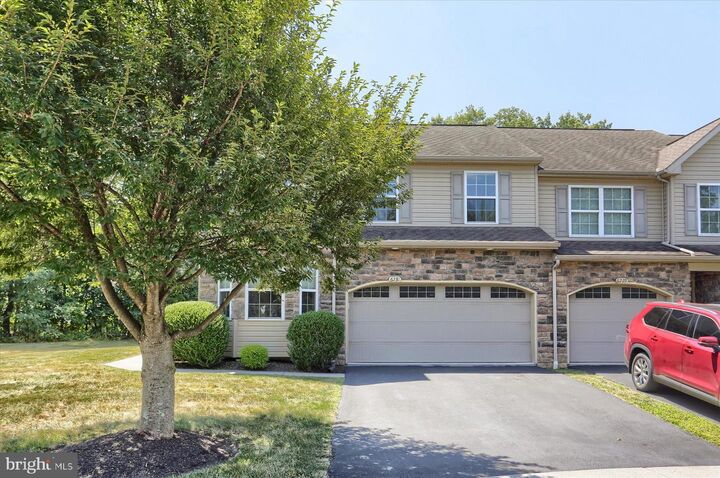 Property Photo:  6231 Autumn View Drive  PA 17112 