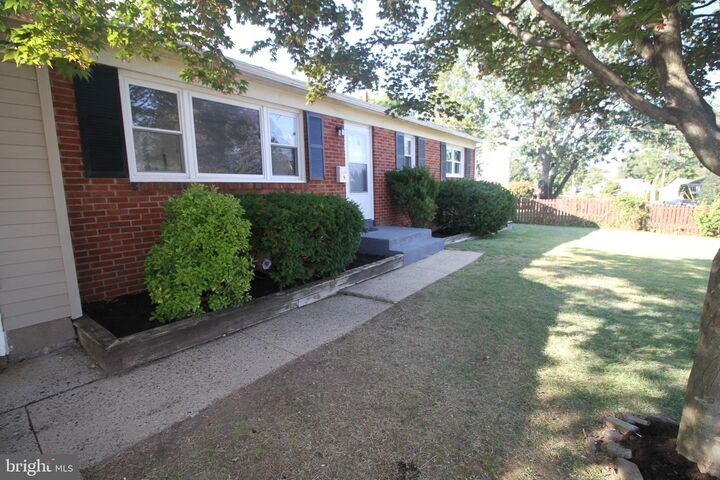 Property Photo:  5 Sandy La  NJ 08609 