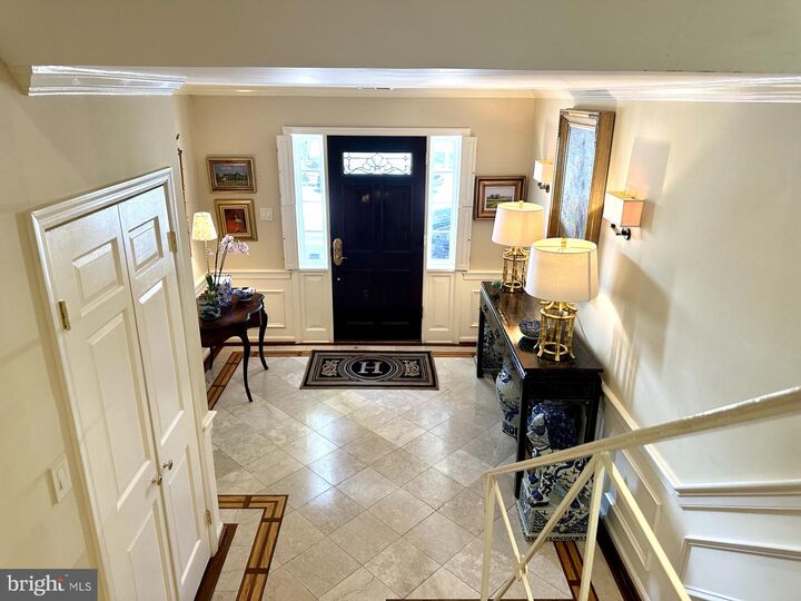Property Photo: 428 N Union Street VA 22314
