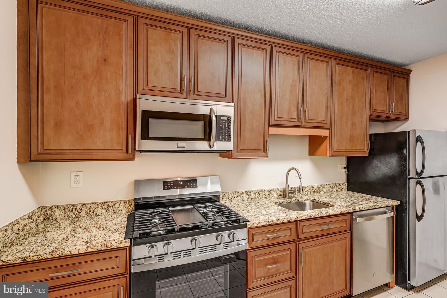 Property Photo:  4141 Henderson Road 303  VA 22203 