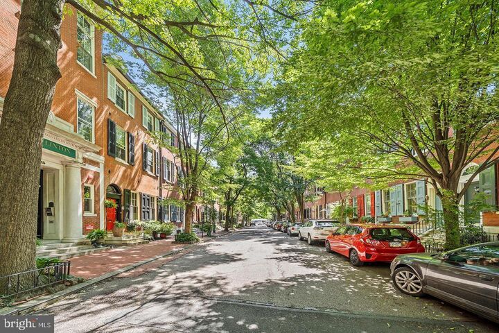 Property Photo: 1023 Clinton Street 302 PA 19107
