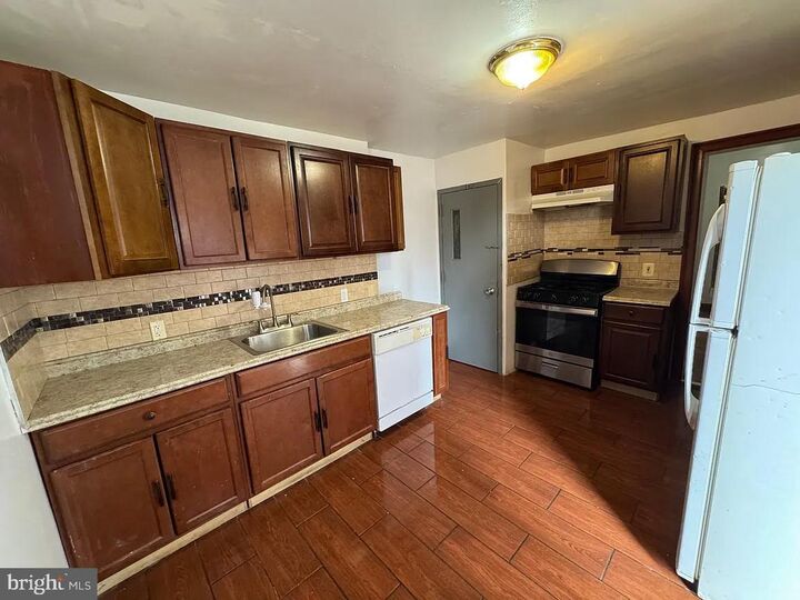 Property Photo:  212 Jones Avenue 1  NJ 08016 