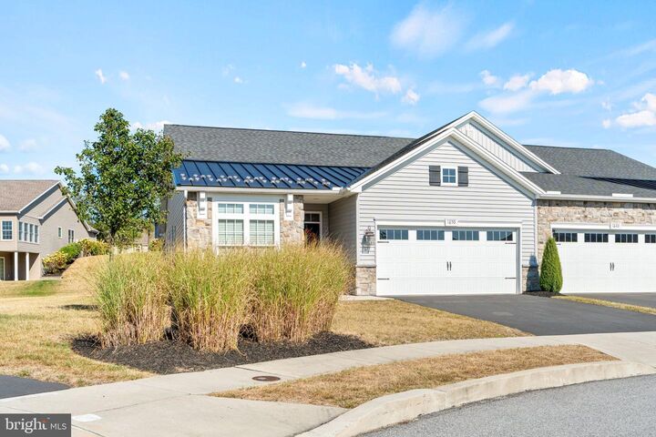 Property Photo: 1650 Shady Maple Court PA 17050