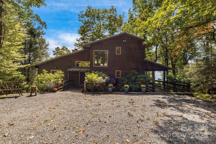 Property Photo:  765/764 Osborne Knob Road  NC 28752 